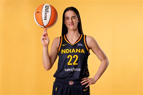 Caitlin Clark rookie del año