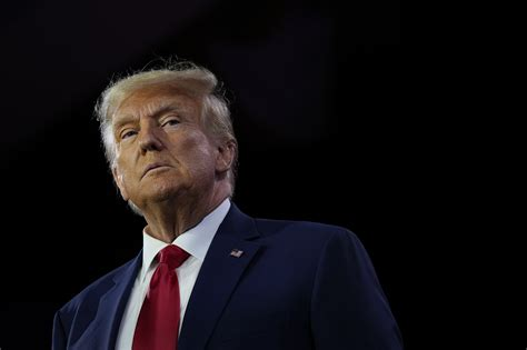 Donald Trump asume la presidencia