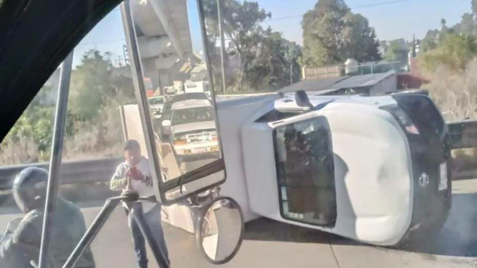 Caos vial en la autopista México-Puebla