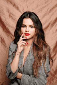 Selena Gómez rompe en llanto por las deportaciones masivas