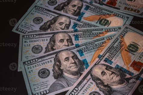 Congelamiento de ayudas federales en EE. UU.: Programas afectados y medidas económicas