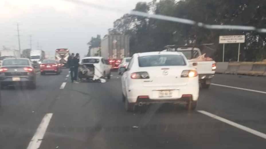 Aparatoso accidente en la autopista