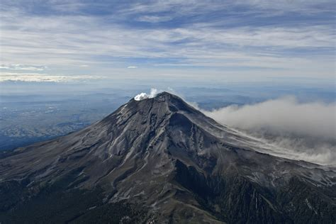 Así amaneció el volcán Popocatépetl este 26 de febrero de 2025