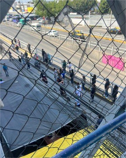 Caos vial en la CAPU: Enfrentamiento entre ambulantes