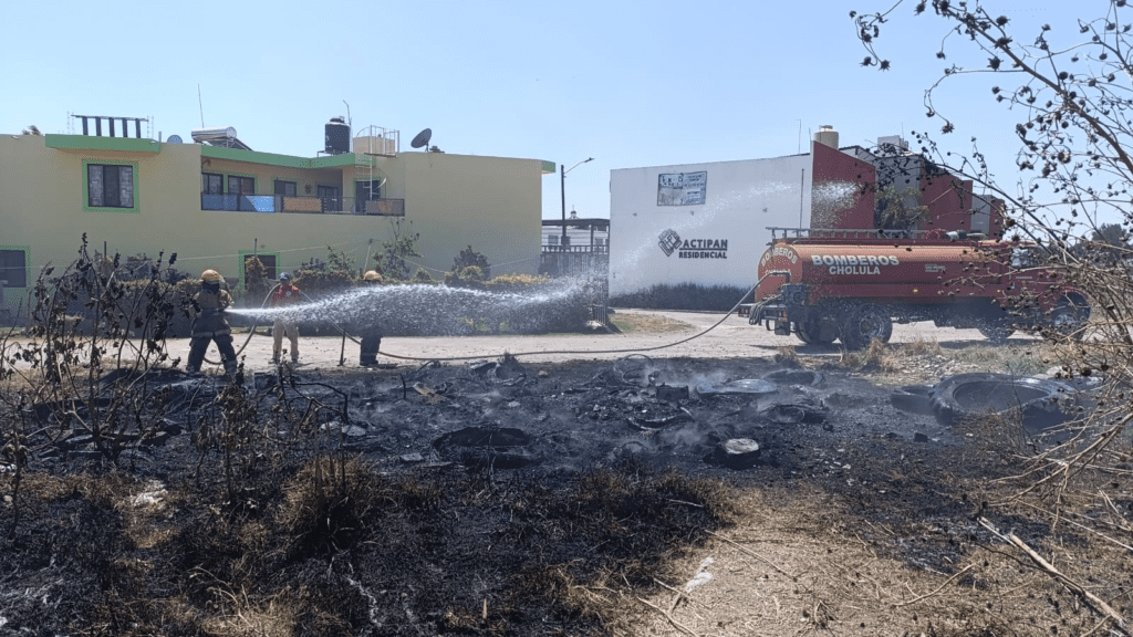 Incendio en San Pedro Cholula alarma a vecinos