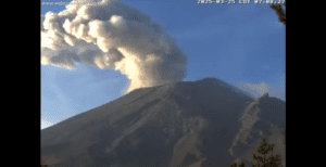 Explosión en el volcán Popocatépetl: Emisión de ceniza