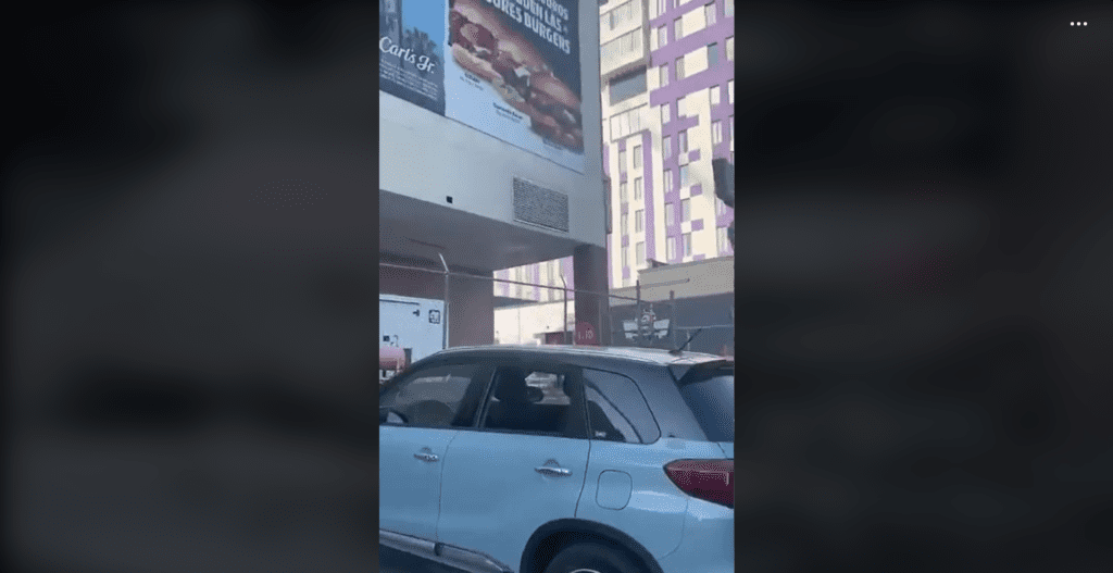 Roban mochila con medicinas tras cristalazo en Plaza Palmas, San Andrés Cholula