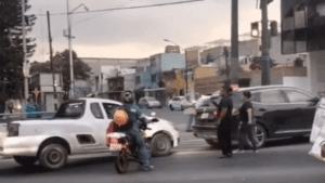 Cierre en Bulevar Atlixco y 25 Poniente en Puebla hoy 25 de marzo