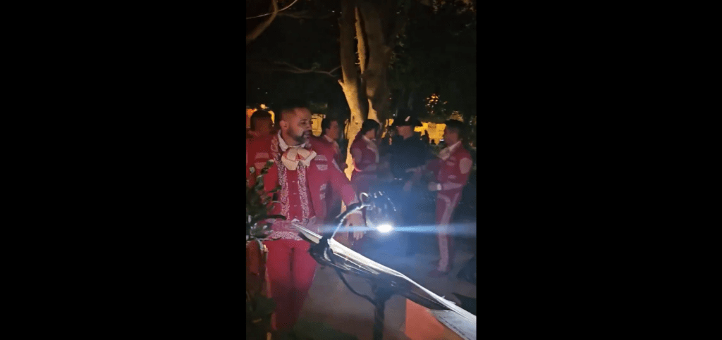 Pelea campal entre norteños y mariachis en Guanajuato