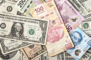 Precio del Dólar Hoy: Peso Mexicano Cae ante Expectativa