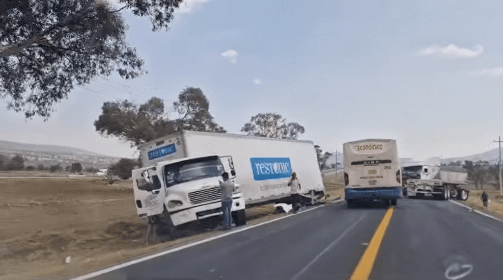 Accidente en la carretera Calpulalpan–Apizaco provoca cierre
