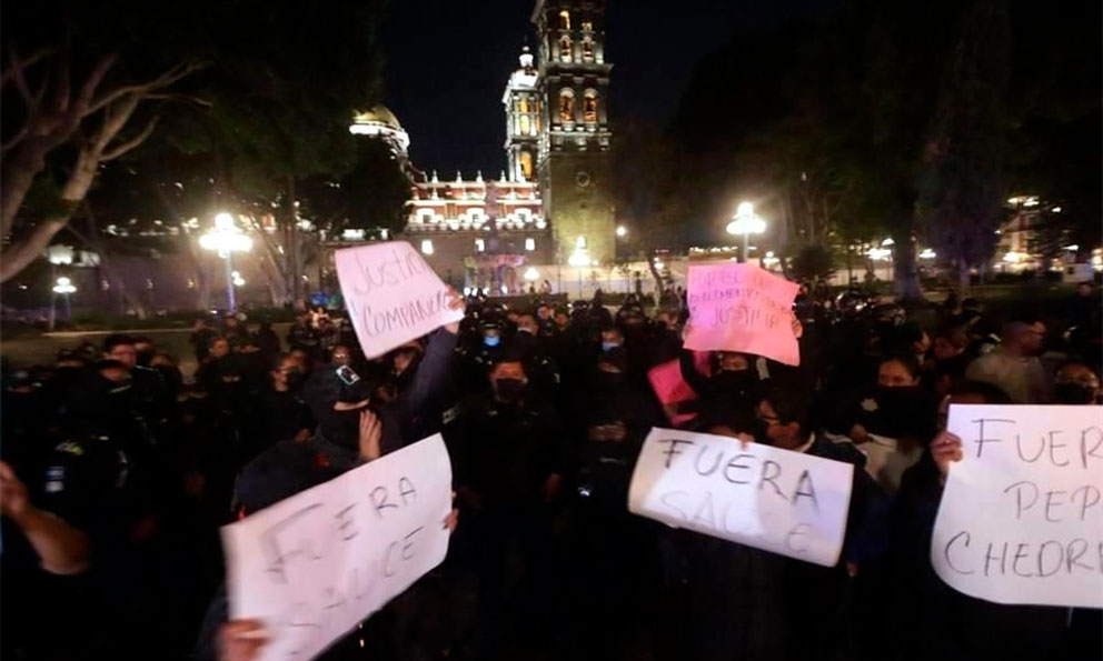 Renuncia mando de la SSC Puebla tras protesta de policías