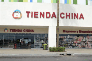 Clausura de tiendas chinas deja 100 trabajadores sin empleo