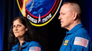 Astronautas regresan a la Tierra tras inesperados 9 meses