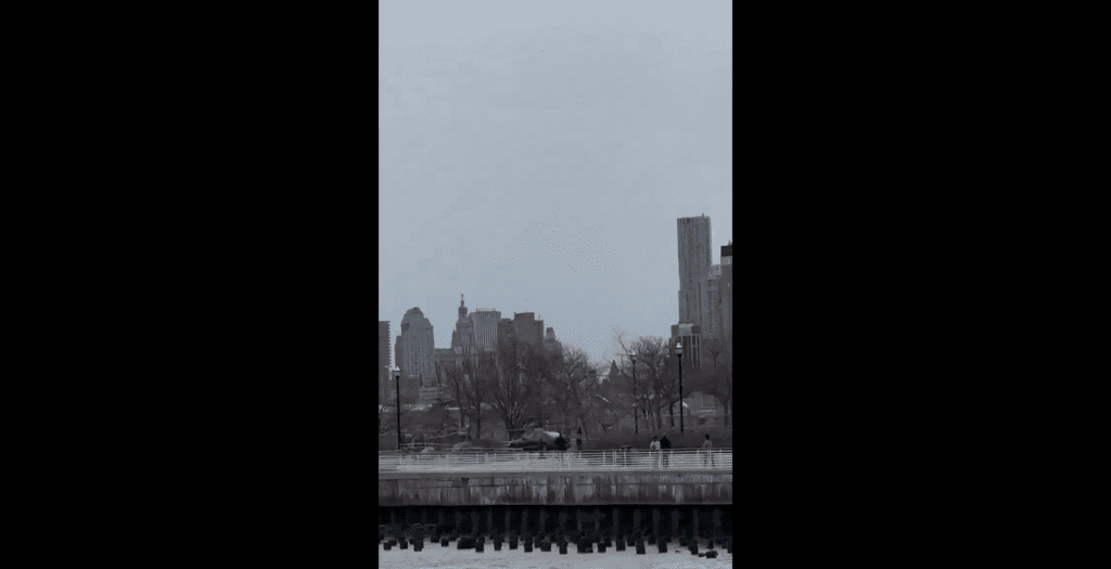 Helicóptero cae en el río Hudson en Nueva York