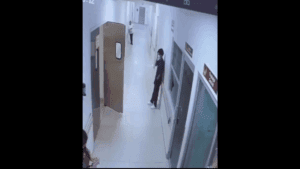 Sicario disfrazado asesina a mujer dentro del Hospital General de Tijuana