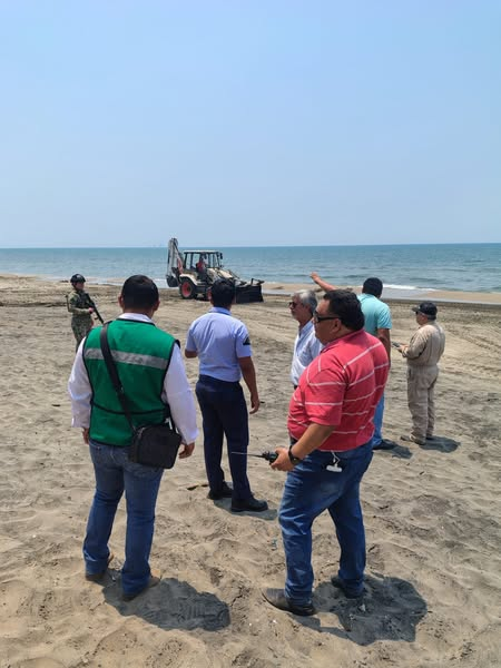 Derrame de hidrocarburo en Dos Bocas impacta playas de Tabasco