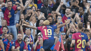 Lamine Yamal renueva con el Barça hasta 2031