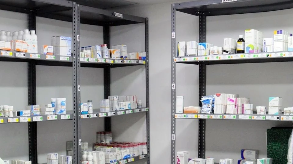 Inicia abasto inmediato de medicamentos tras fallida compra de Birmex