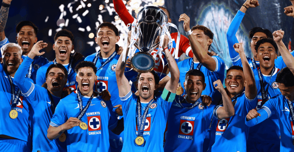 Cruz Azul aplasta a Vancouver y se consagra campeón