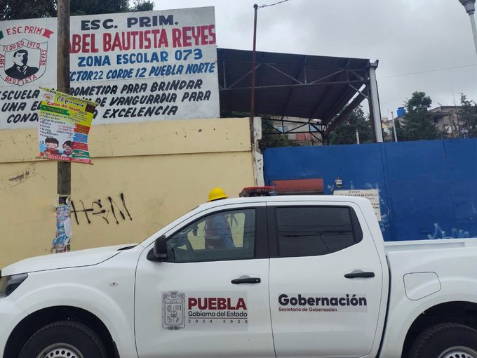 Desprendimiento de rocas en San Pablo Xochimehuacán