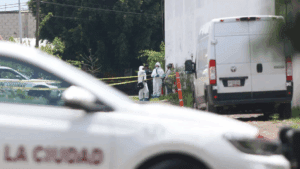 Hallan cuerpo embolsado sobre diablito de carga en el Mercado Morelos