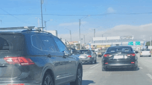 Choque provoca caos vial en el Periférico Ecológico