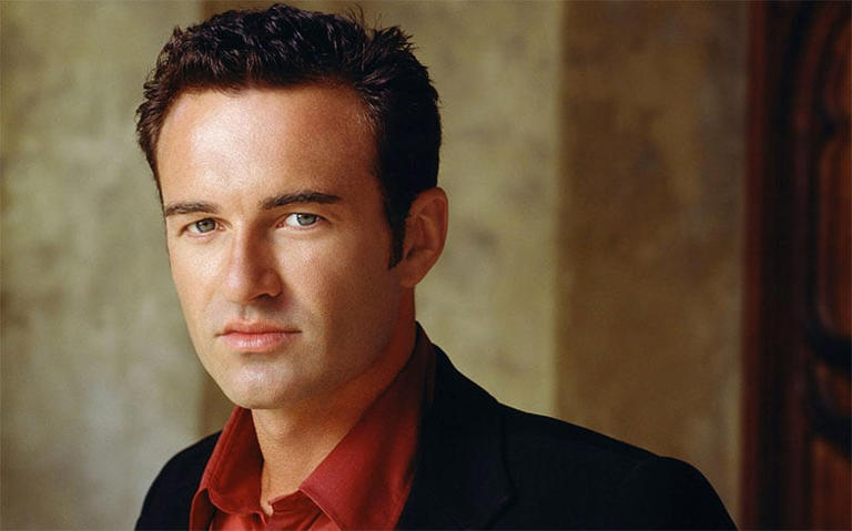 Fallece Julian McMahon a los 56 años