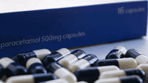 Tragedia en Cuba: niño muere tras consumir paracetamol caducado