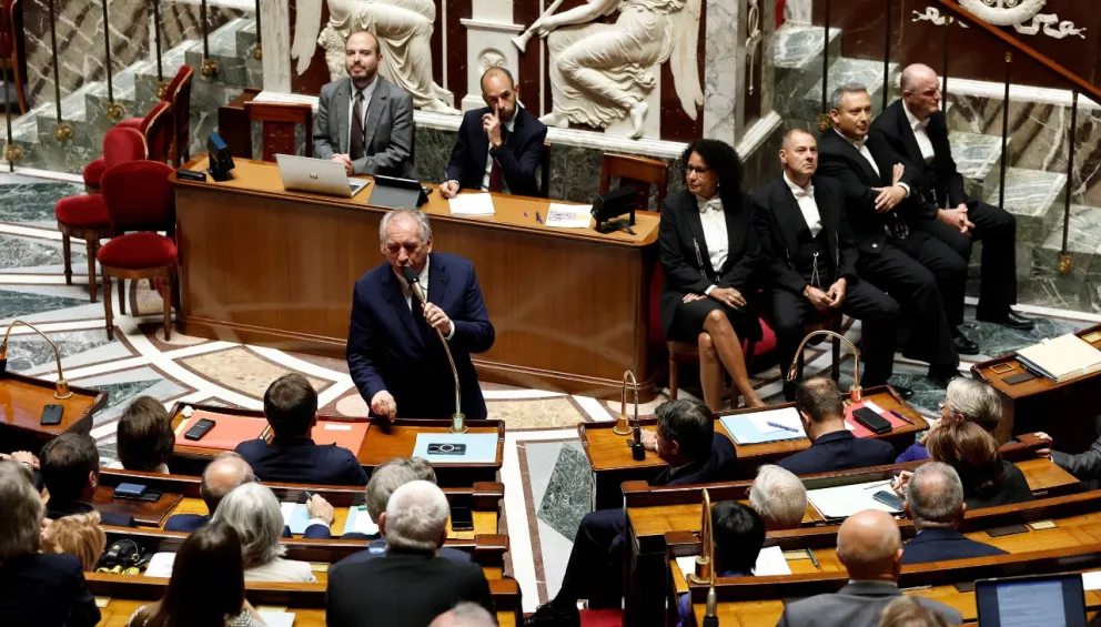 Francia al borde del colapso político