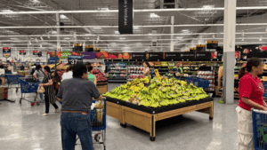 Mexicanos reducen su consumo