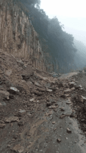 Derrumbes y deslaves en la Sierra Norte de Puebla